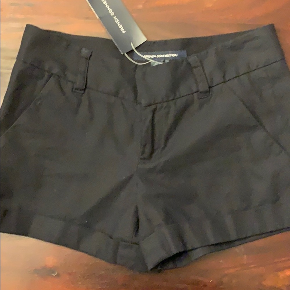 French Connection NWT size 0/00Shorts